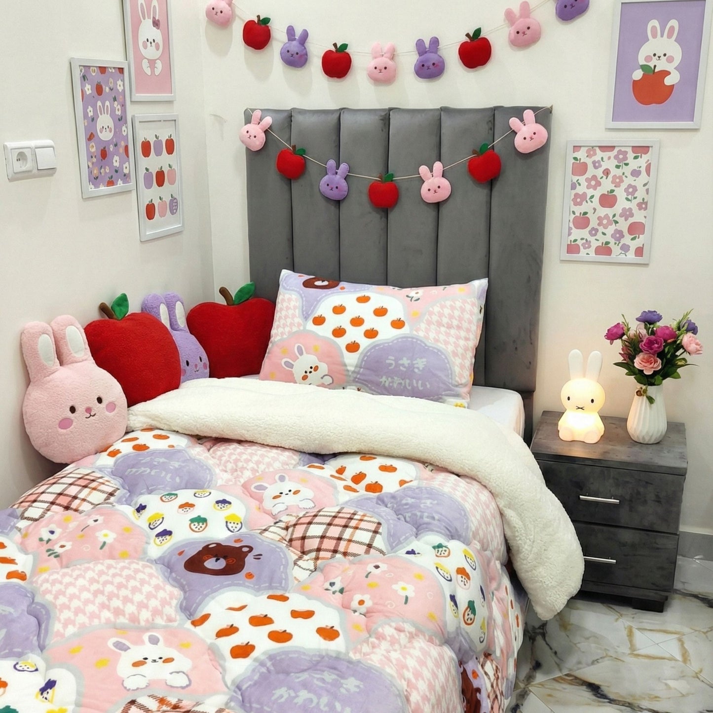 couvre lit Violet & Rose – Pommes & Lapins